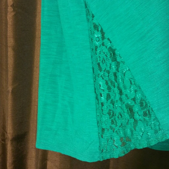 Feather tank top - Picture 2 of 3